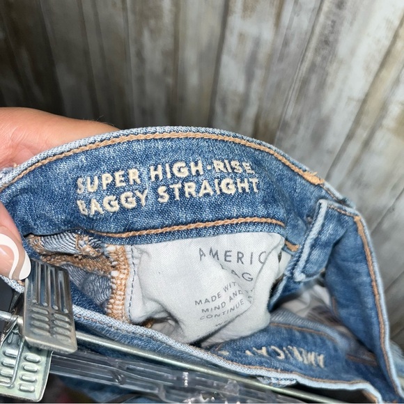 American Eagle Super High Rise Baggy Straight Comfort Stretch Waistband Shorts - Picture 6 of 7